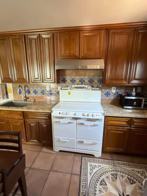 Charming Casita All Too Yourself Near Midtown Sacramento Exterior foto